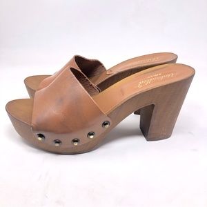 Ariat Unbridled Lennon Leather And Wooden Mules Size 7